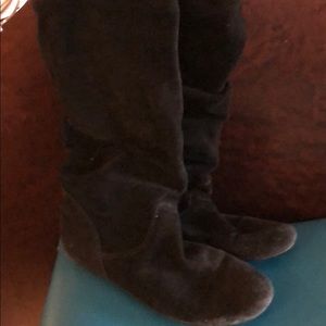 Black suede flat boots